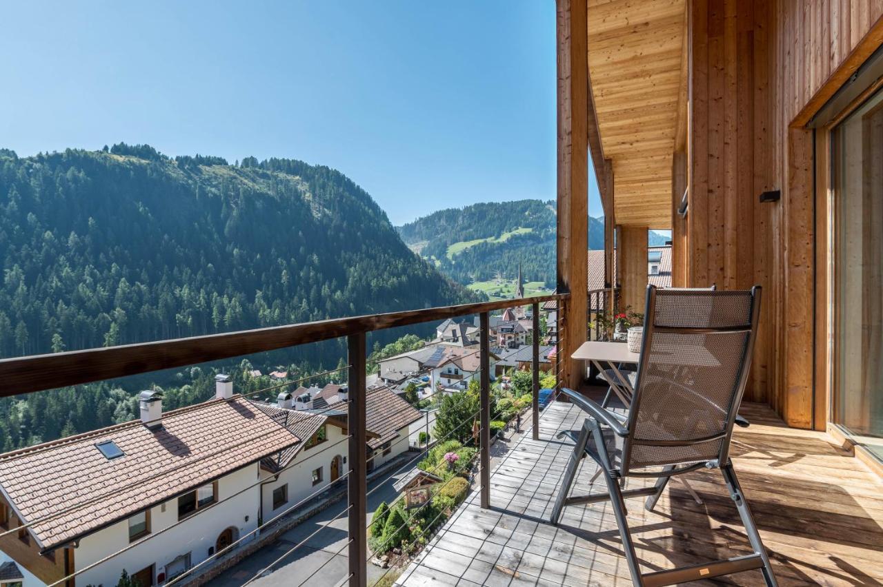 Vista Dolomites Apartment Liberty Santa Cristina Val Gardena المظهر الخارجي الصورة